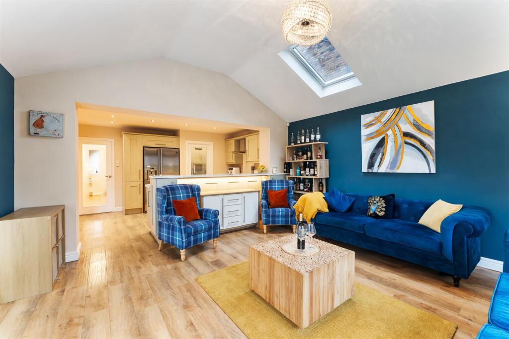 Additional image 11 of An Exceptional Family Home, Conveniently Placed in Kingsmead