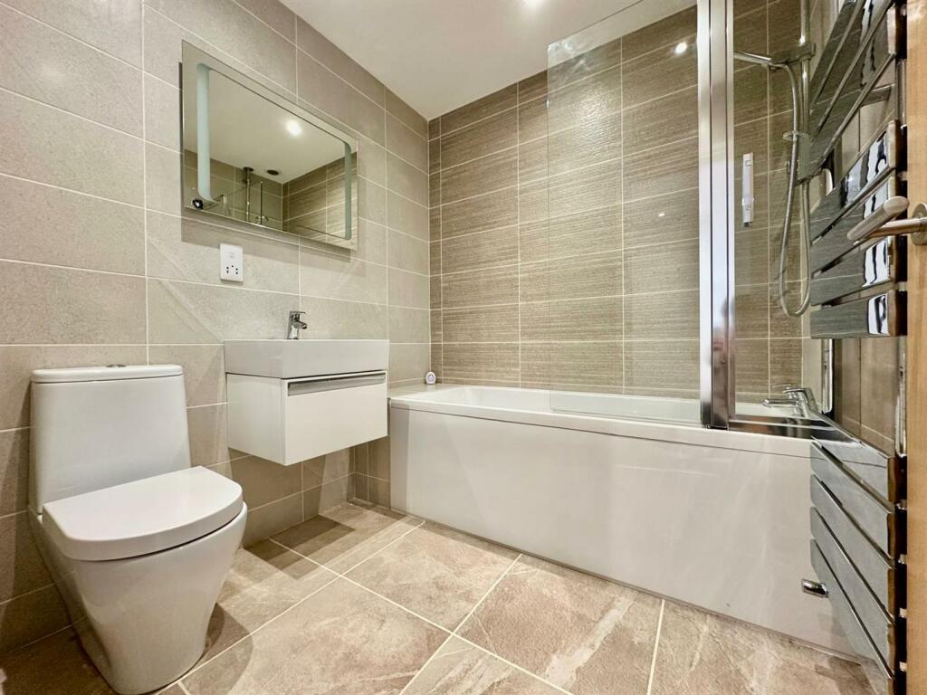 Additional image 16 of Farmer Ward Road, Kenilworth