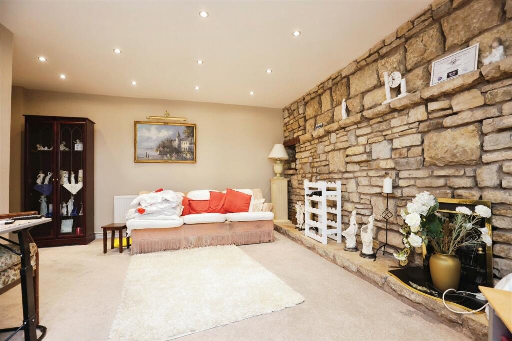 Additional image 5 of Poplar Road, Bishops Itchington, Southam, Warwickshire, CV47