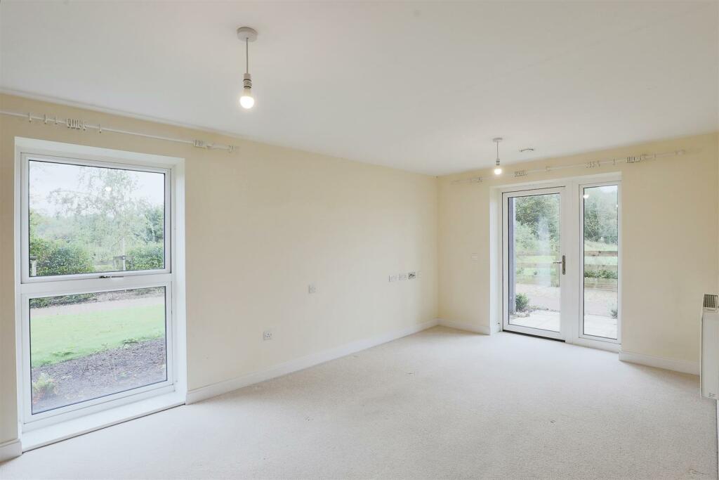 Additional image 3 of Harvard Place, Stratford-Upon-Avon, Warwickshire CV37 8GA