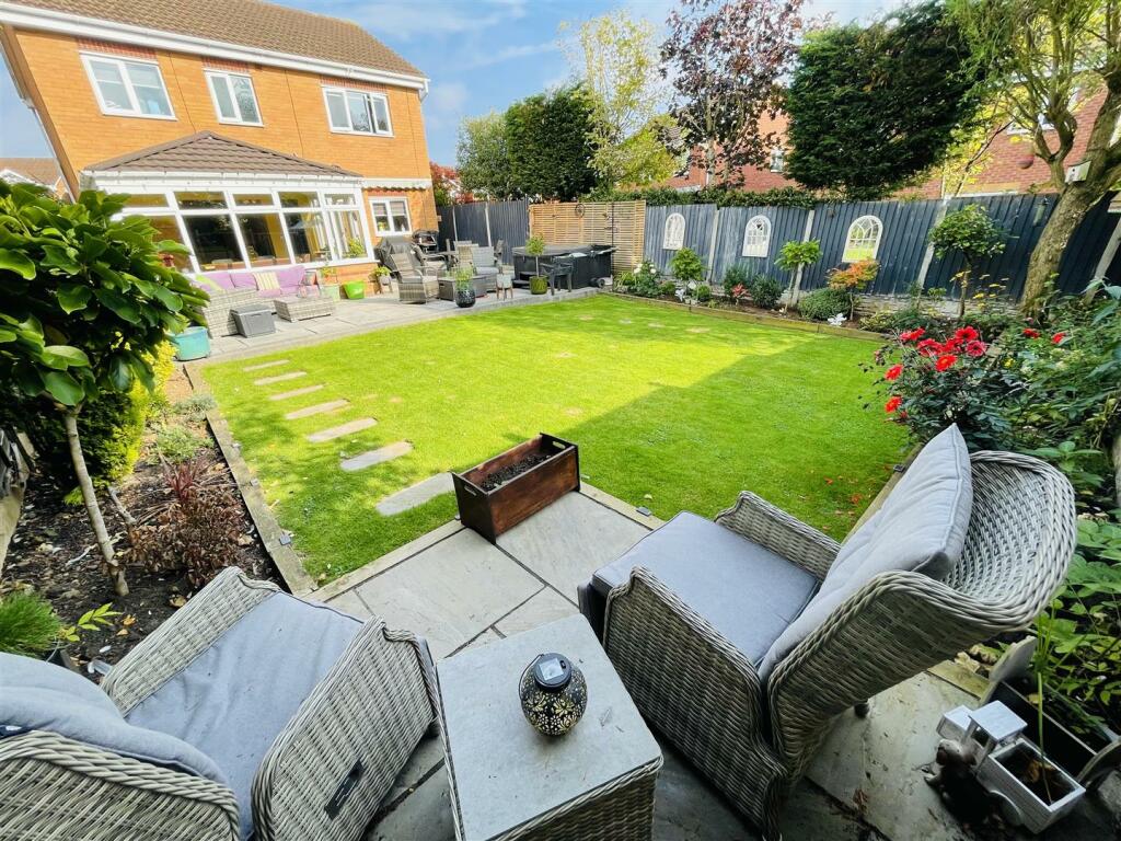 Additional image 32 of Campbell Close, Galley Common