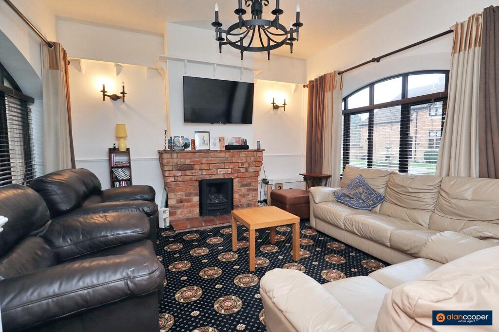 Additional image 4 of Weston Hall Stables, Mill Lane, Bulkington, CV12 9RU