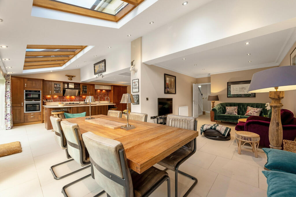 Additional image 8 of The Hall Close, Rugby, Dunchurch CV22 6NP