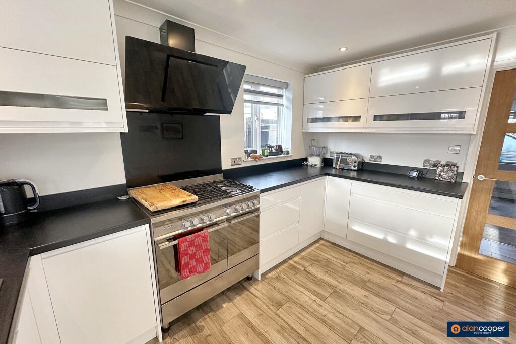 Additional image 11 of Hinckley Road, Stoke Golding, CV13 6DU