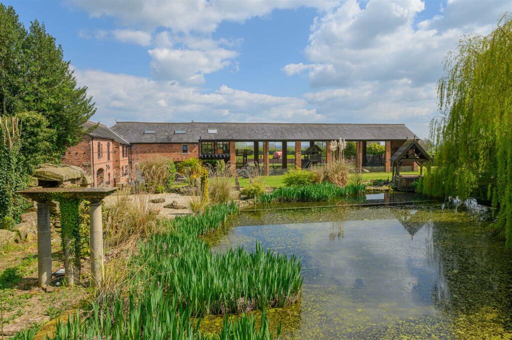 Additional image 19 of Oak Bank Barn & French Barn, Heatley Lane, Broomhall, Nantwich