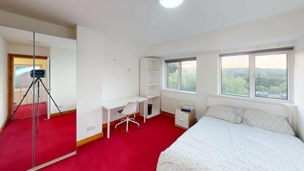 Additional image 34 of Mayorswell Close (L) 2 WEEKS RENT FREE 25/26, ,