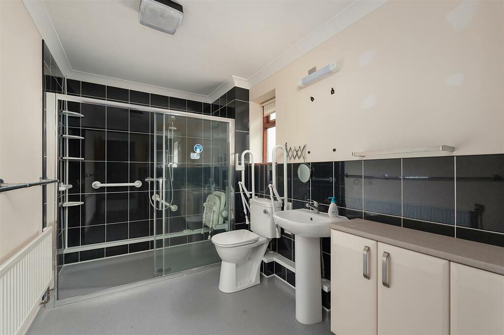 Additional image 14 of Neptune Gap, Island Wall, Whitstable