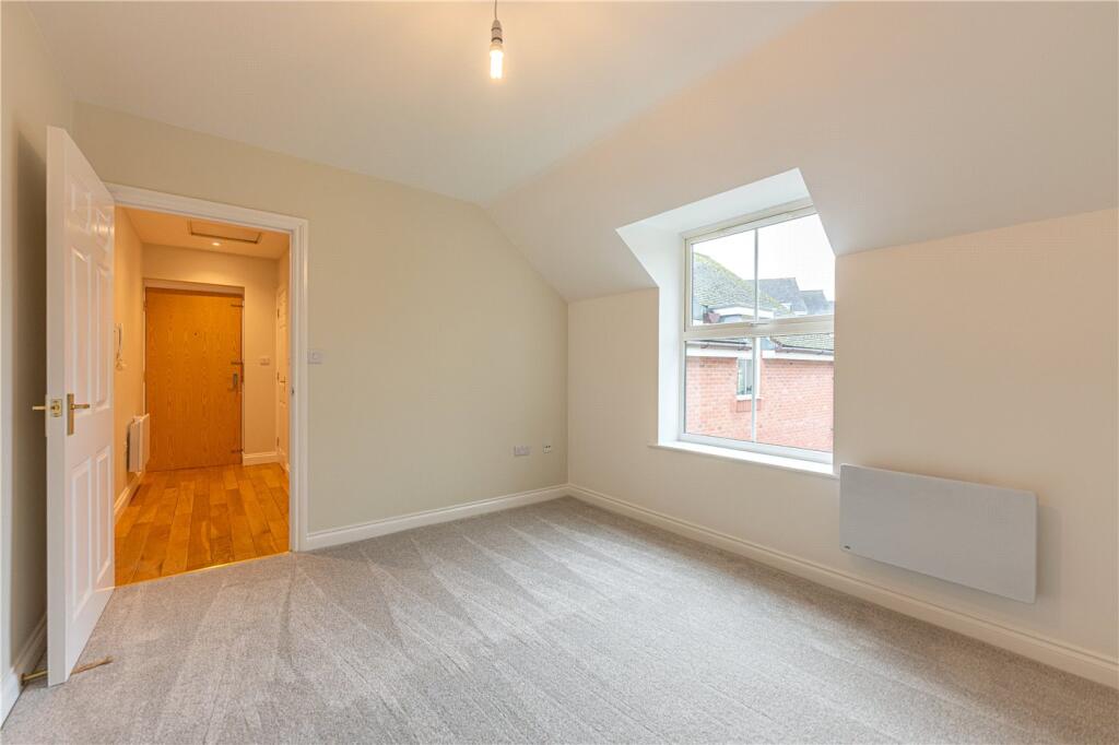 Additional image 7 of Romani Close, Warwick, Warwickshire, CV34