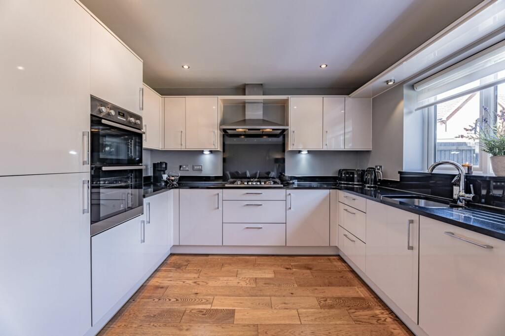 Additional image 5 of Immaculate and spacious family home by Delamere Forest.