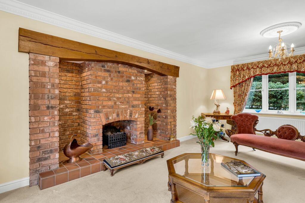 Additional image 7 of Spacious, 5 Bedroom home near the Whitegate Way