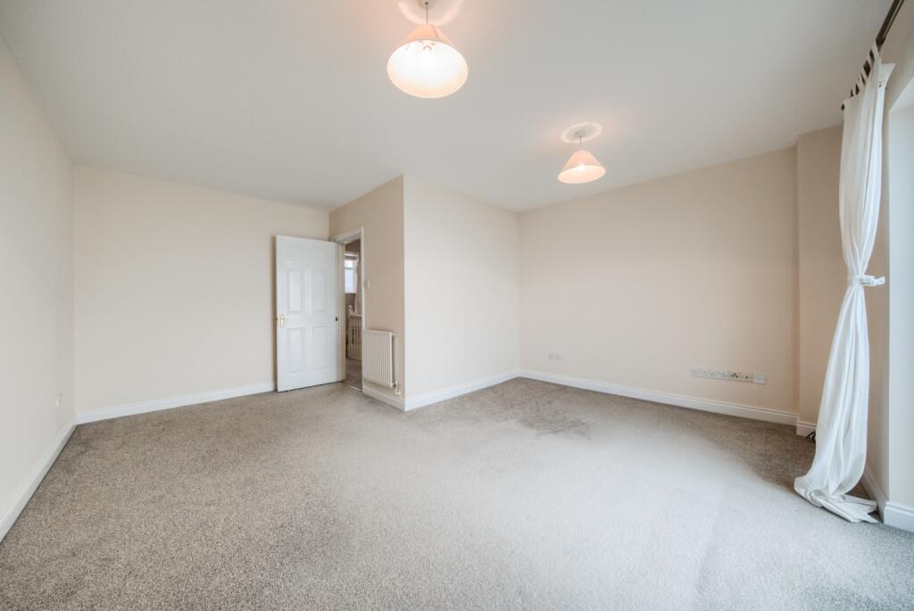 Additional image 11 of Lingfield Crescent, Stratford-upon-Avon, Warwickshire, CV37