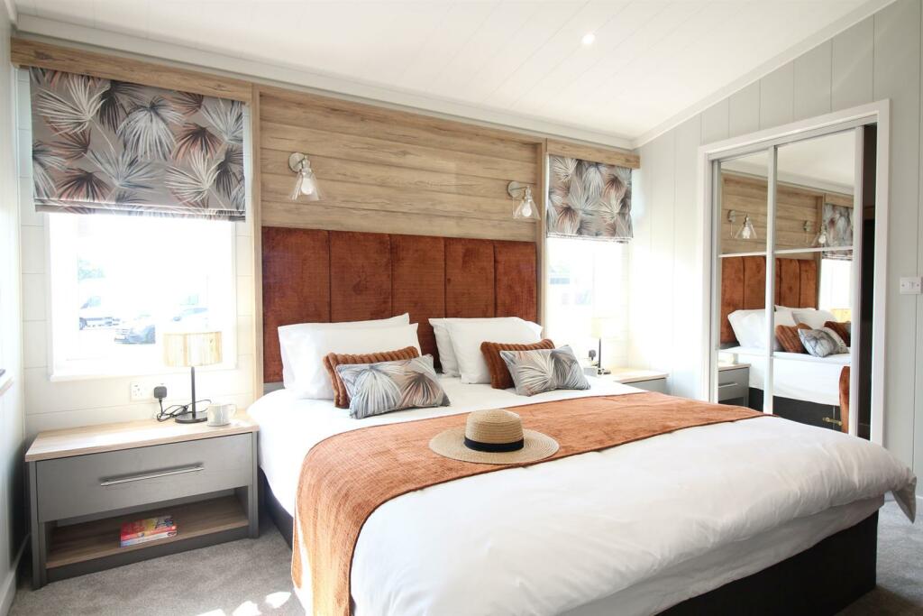 Additional image 12 of Bosworth Lakeside Lodges, Market Bosworth,