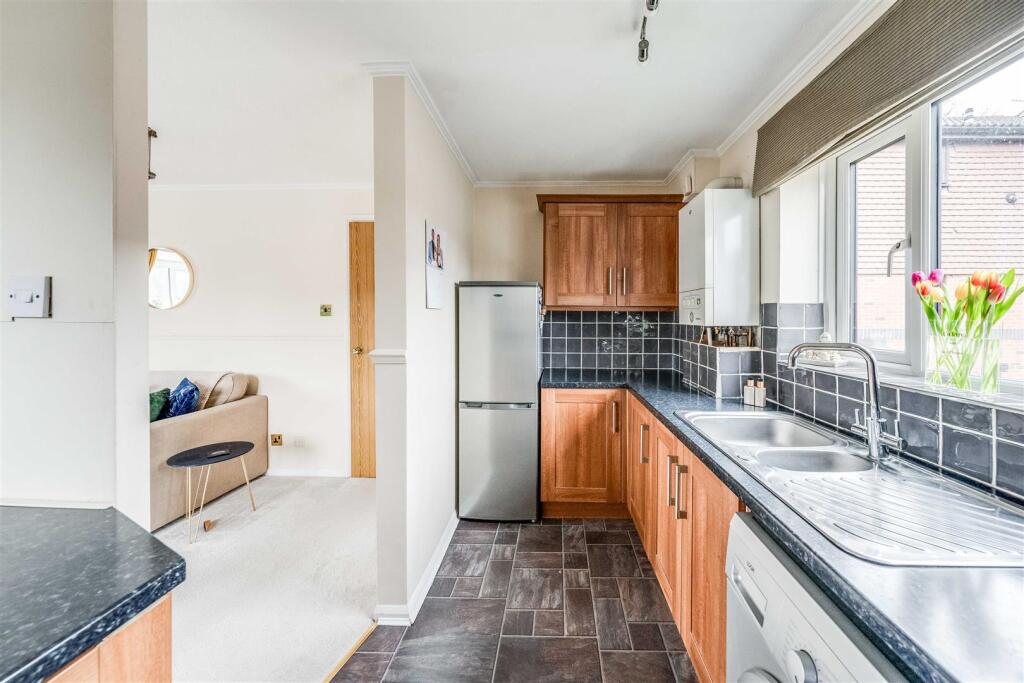 Additional image 6 of Woodfall Drive, Crayford