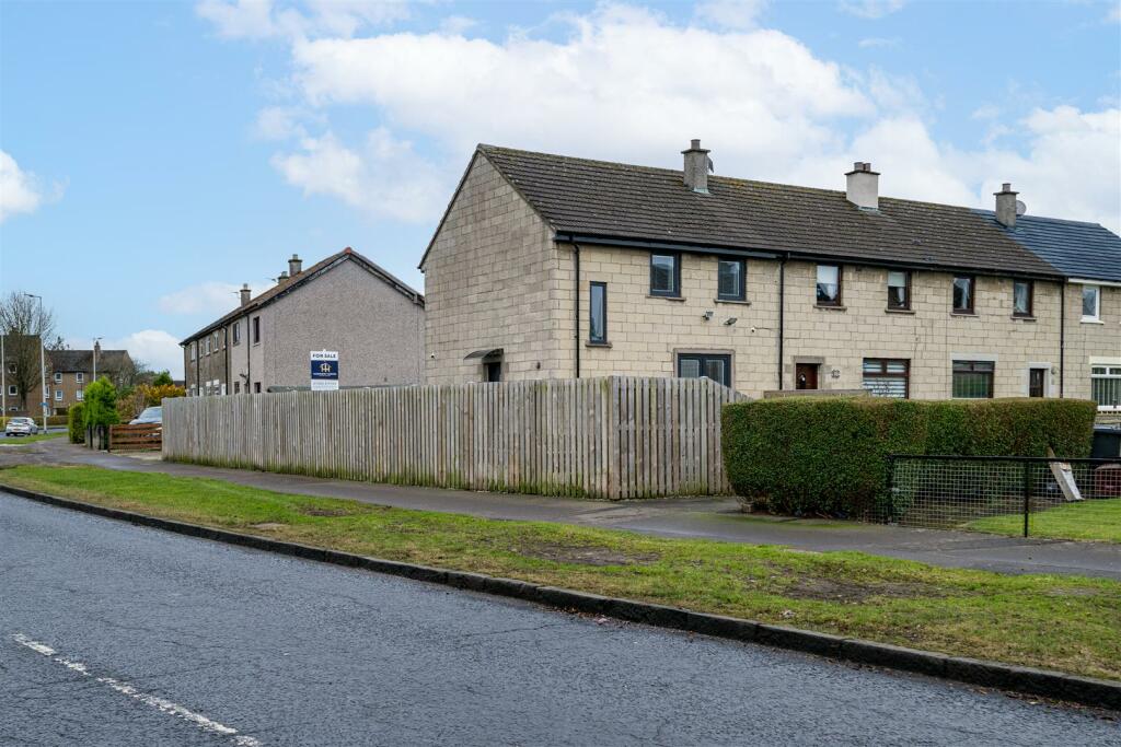 Additional image 16 of Ballantrae Gardens, Dundee