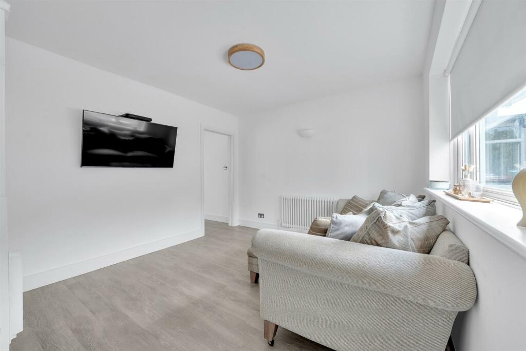 Additional image 4 of Woodchurch Close, Sidcup, DA14 6QH