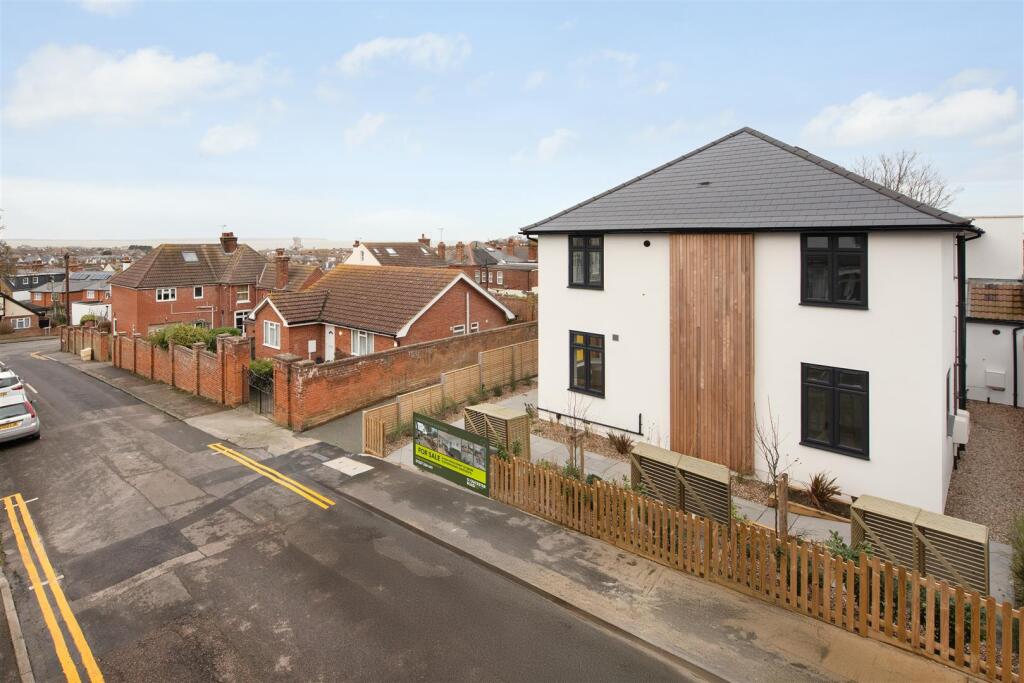 Additional image 16 of Gloucester Road, Tankerton, Whitstable