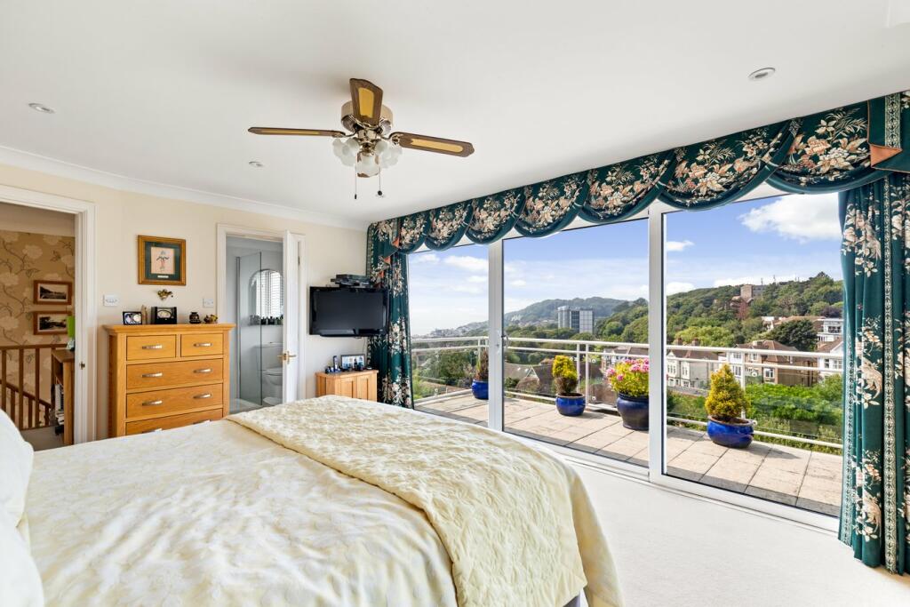 Additional image 14 of Radnor Cliff Crescent, Folkestone, CT20