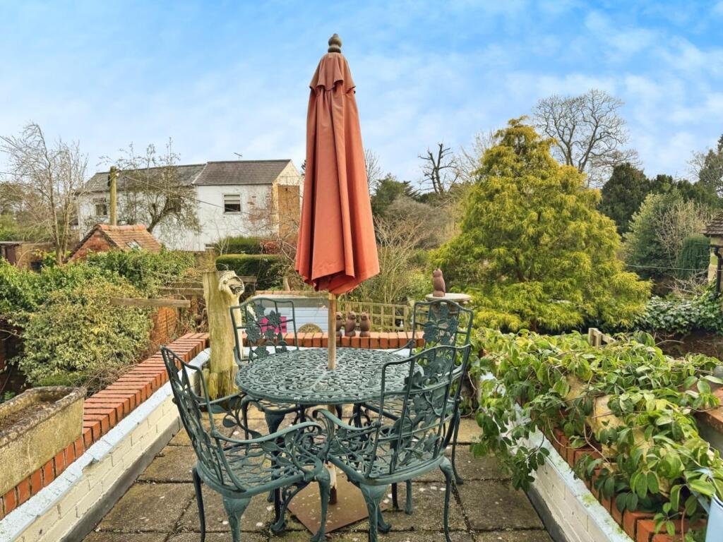 Additional image 11 of High Street, Warwick