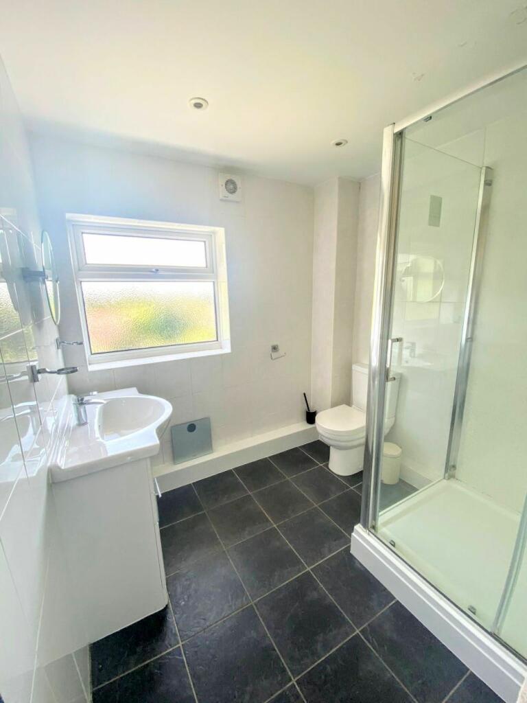 Additional image 6 of 2 Longmeadow Way, Canterbury