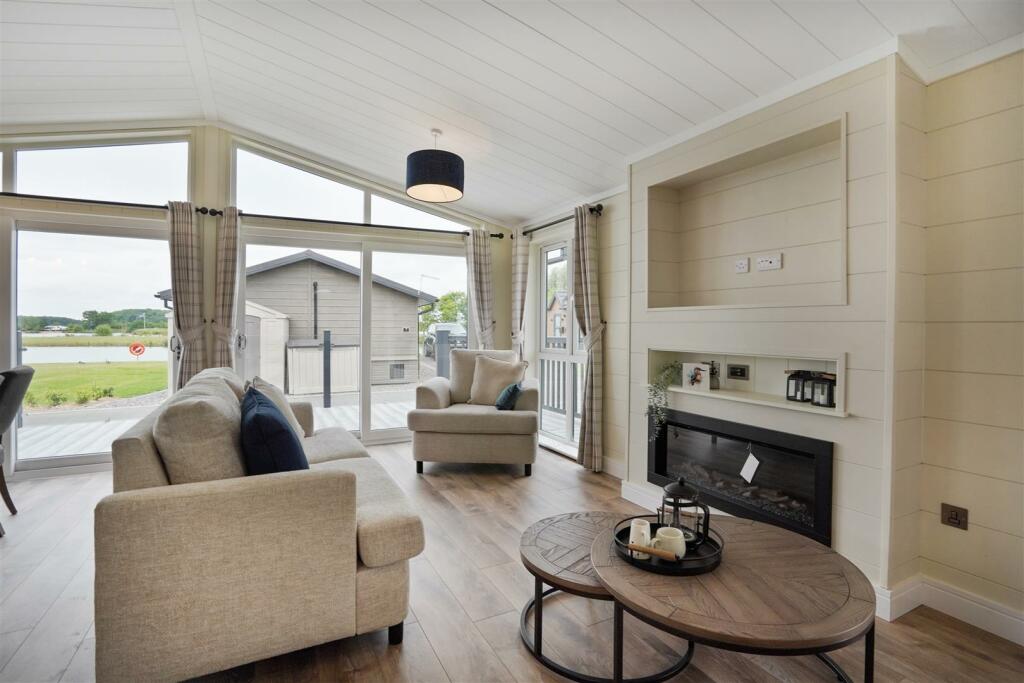 Additional image 2 of Bosworth Lakeside Lodges, Market Bosworth