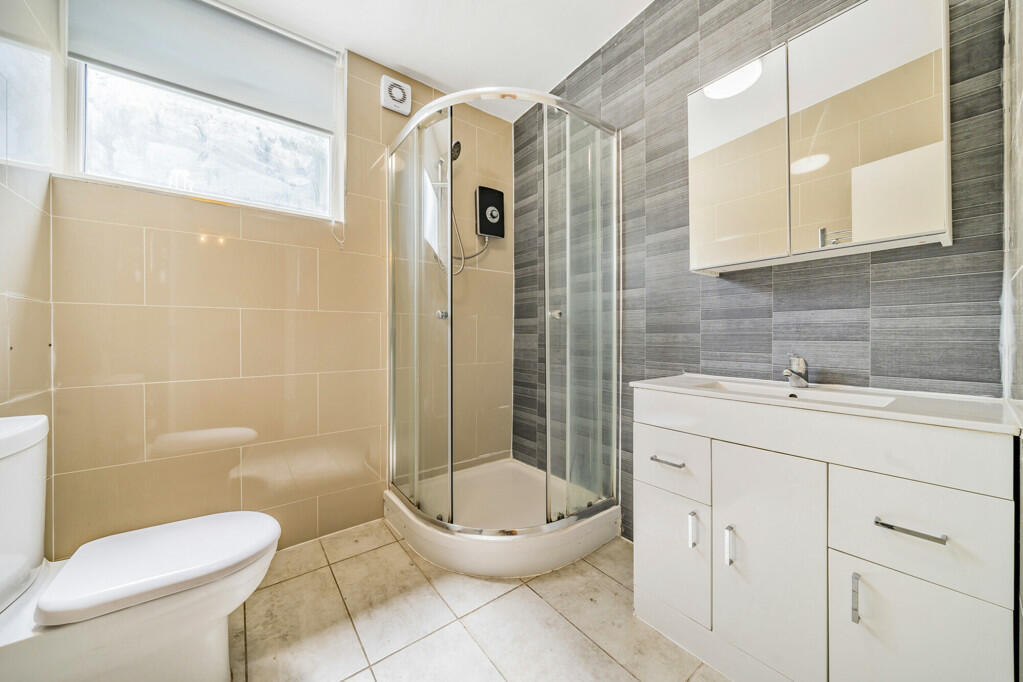 Additional image 4 of Darnley Street, Gravesend