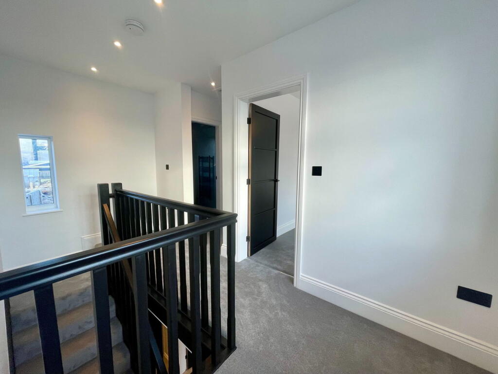 Additional image 12 of Wood Lane, Newhall