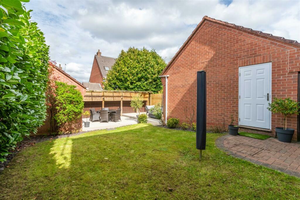 Additional image 16 of Derbyshire Drive, Castle Donington, Derby