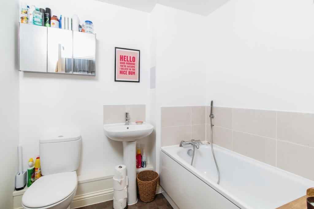 Additional image 14 of 6 Sayers Way, Erith, DA8