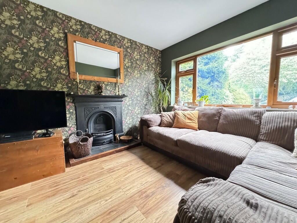 Additional image 6 of Leek Wootton