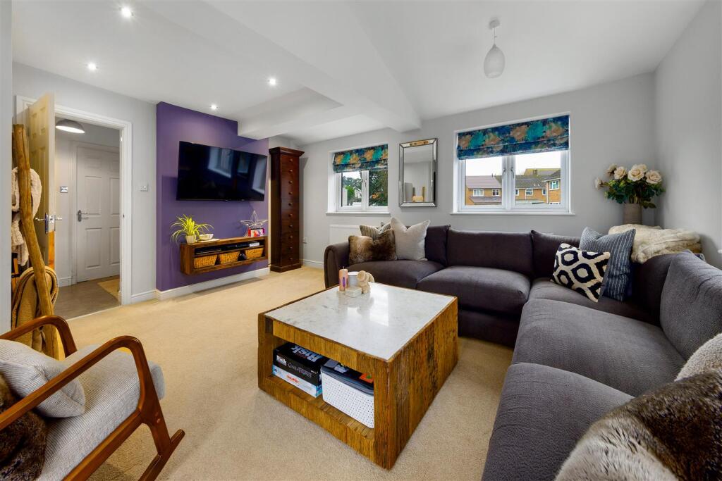 Additional image 24 of Oakwood Grove, Warwick