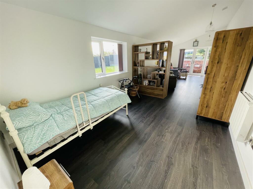 Additional image 33 of Plough Hill Road, Galley Common