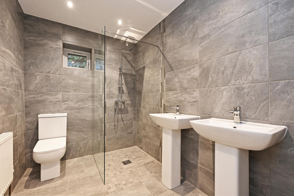 Additional image 5 of 154 South Parade, Matlock Bath, Matlock DE4 3NR