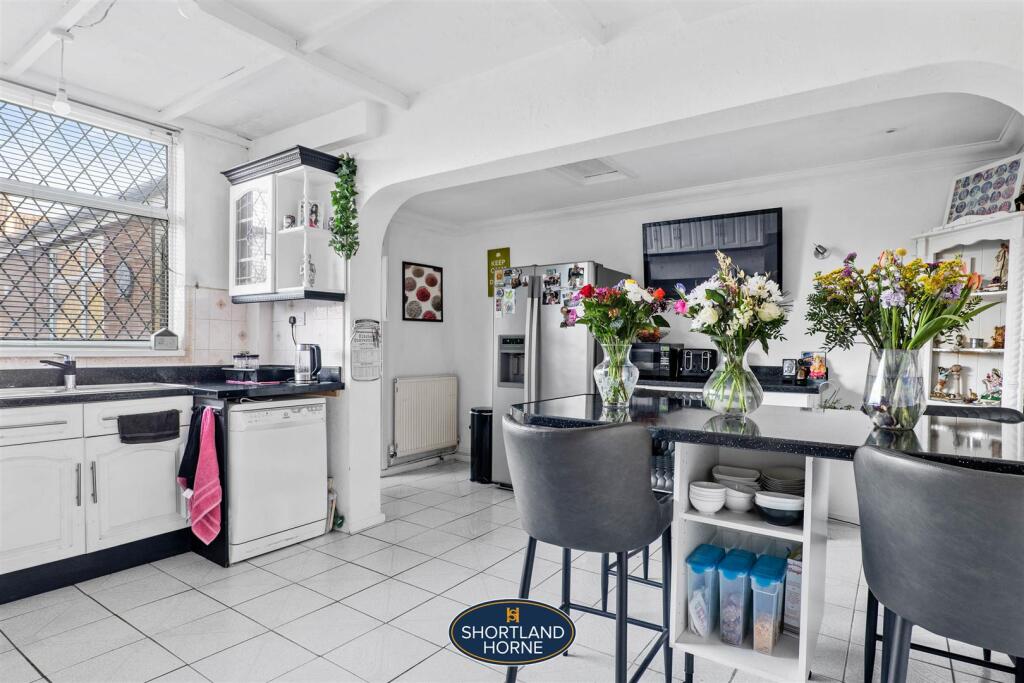 Additional image 21 of Arnold Avenue, Styvechale, Coventry