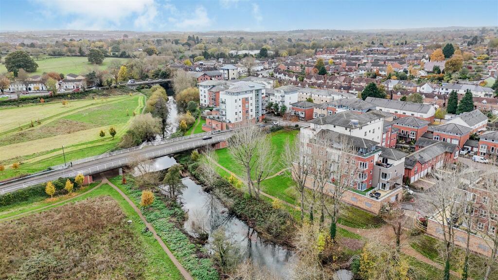 Additional image 18 of Trent Place, Warwick