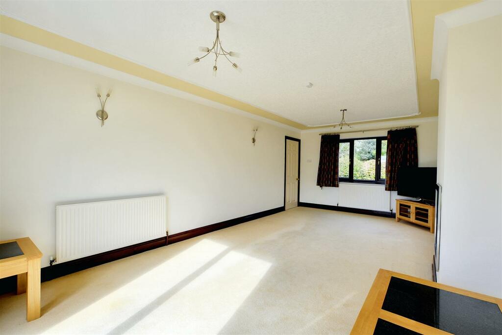 Additional image 5 of High Lane Central, West Hallam