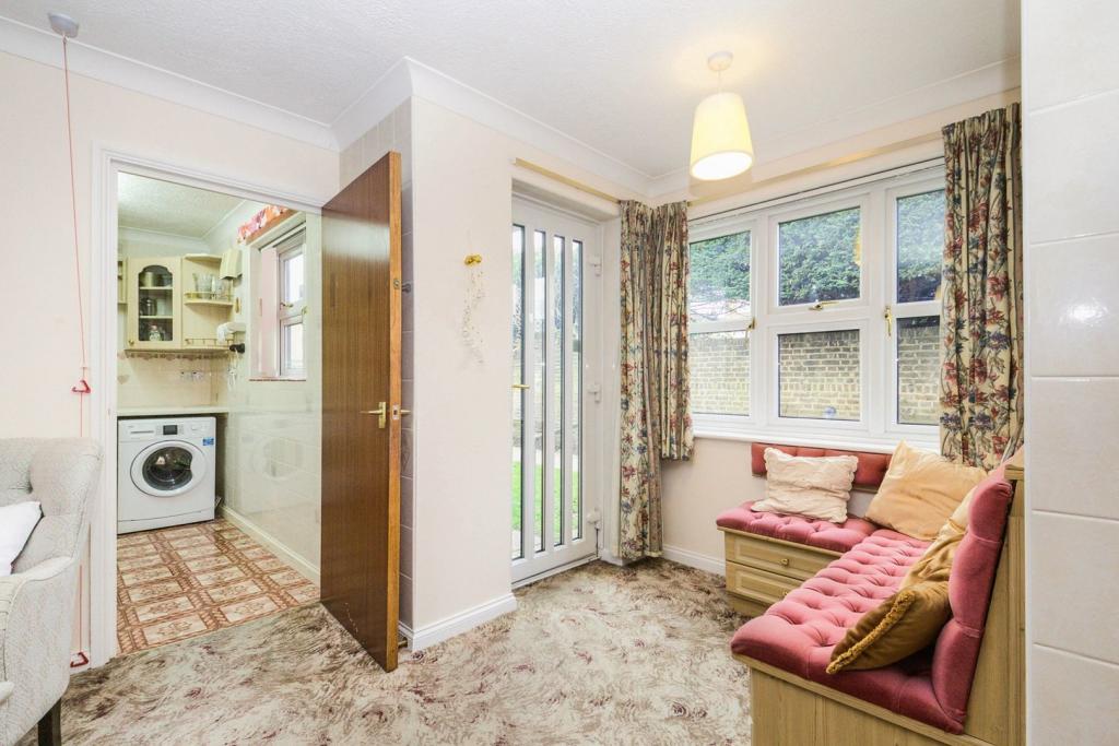 Additional image 8 of 22 Crook Log, Bexleyheath, DA6