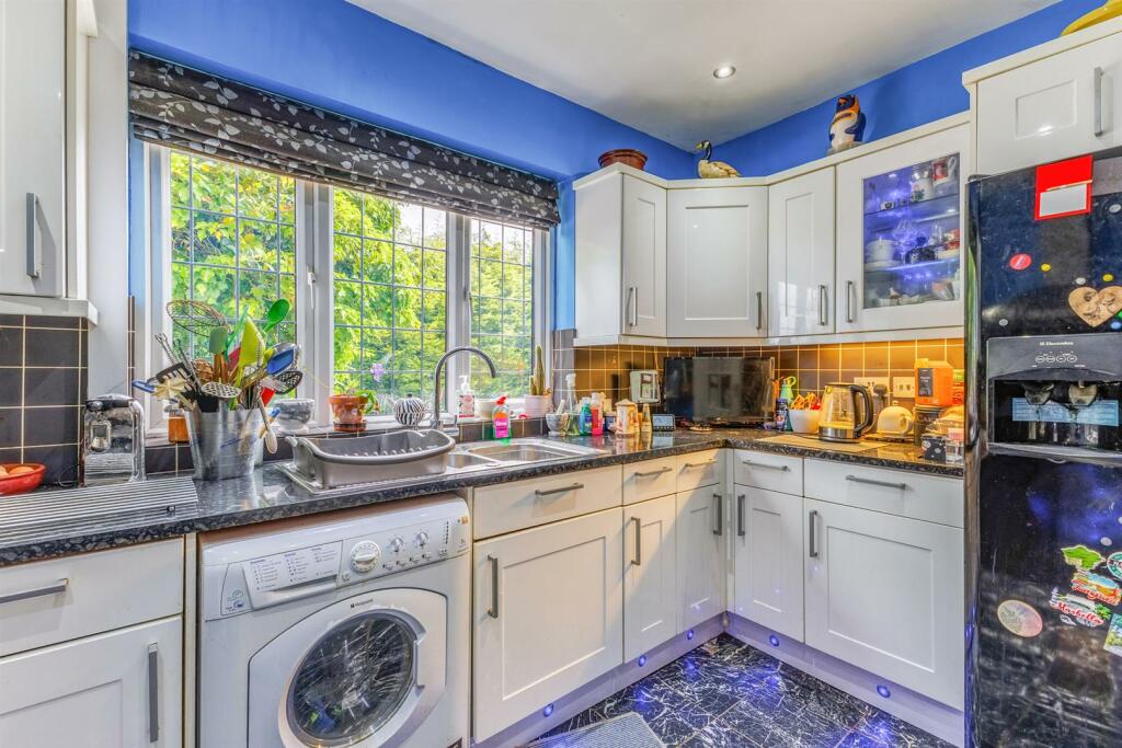 Additional image 4 of Nuneaton Road, Bulkington