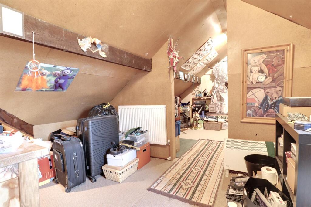 Additional image 28 of Manor Way, Crewe
