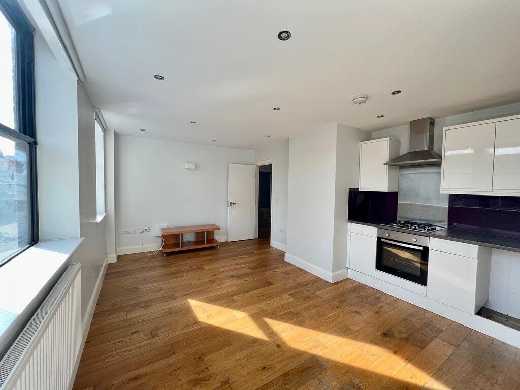 Additional image 9 of Stephenson House, The Grove, Gravesend, Kent, DA12