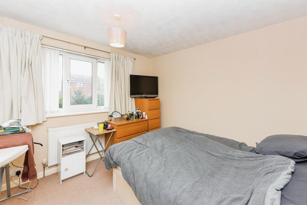 Additional image 10 of Martins Drive, Atherstone