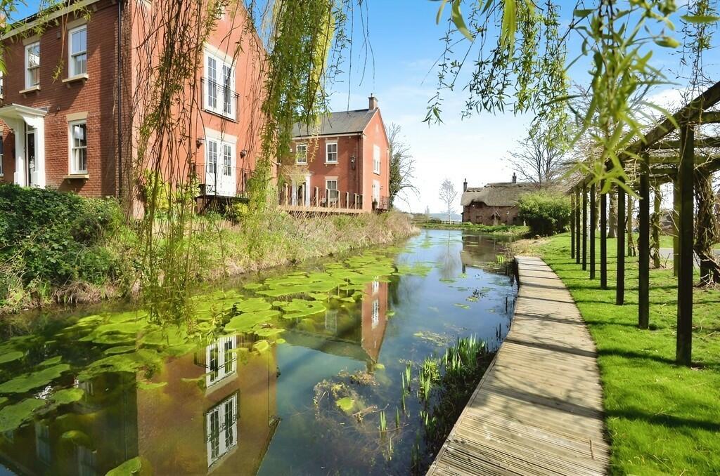 Additional image 18 of Tresham House, Guys Common