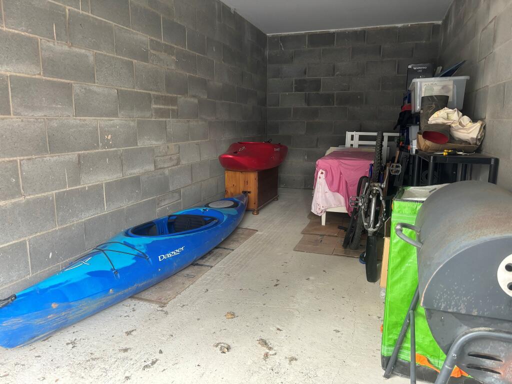 Additional image 15 of Kingfisher Close, Warwick