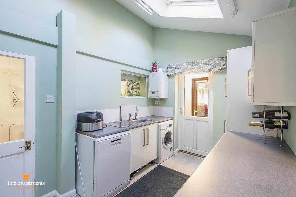 Additional image 30 of Lime Tree Avenue, Rugby, Warwickshire, CV22