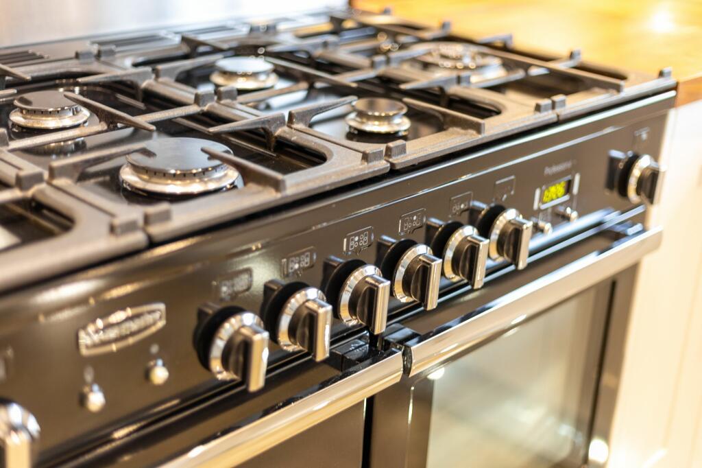 Additional image 9 of Wear Bay Road, Folkestone, CT19