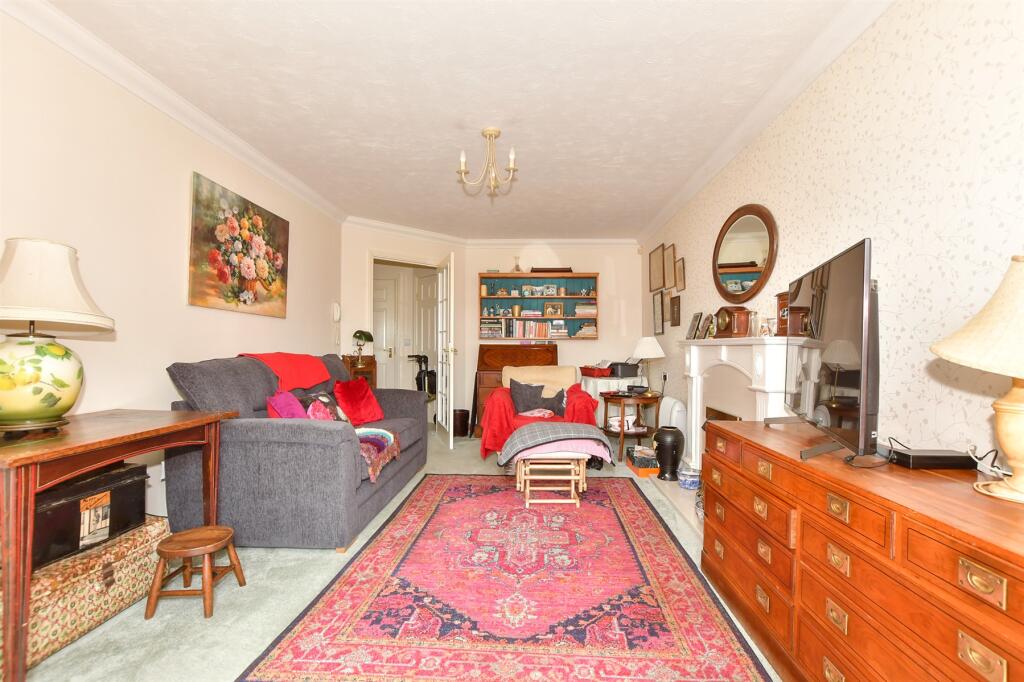 Additional image 9 of East Street, Hythe, Kent