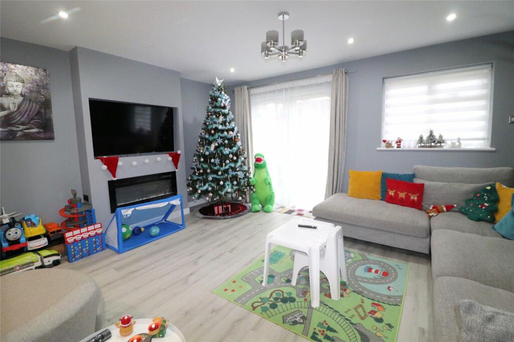 Additional image 12 of Myrtle Close, Erith, DA8