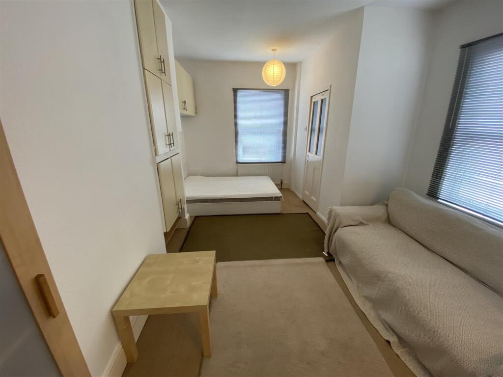 Additional image 2 of Studio Flat, Albany Road, Earlsdon, Coventry, CV5 6JR