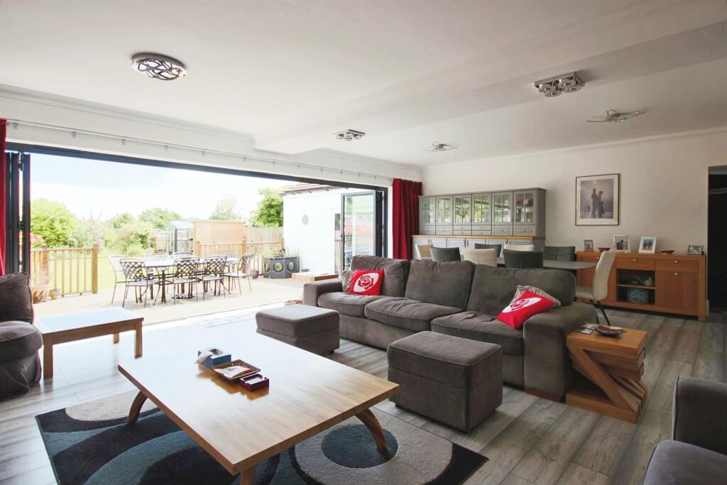 Additional image 5 of Rugby Road, Cubbington, Leamington Spa