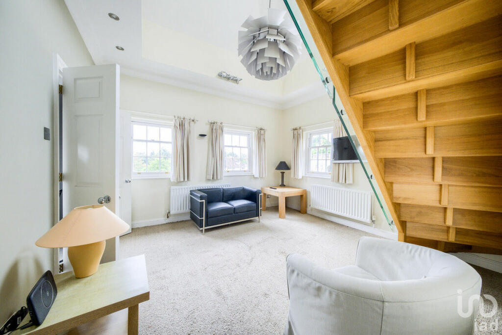 Additional image 19 of St Nicholas Church Street, Warwick, CV34