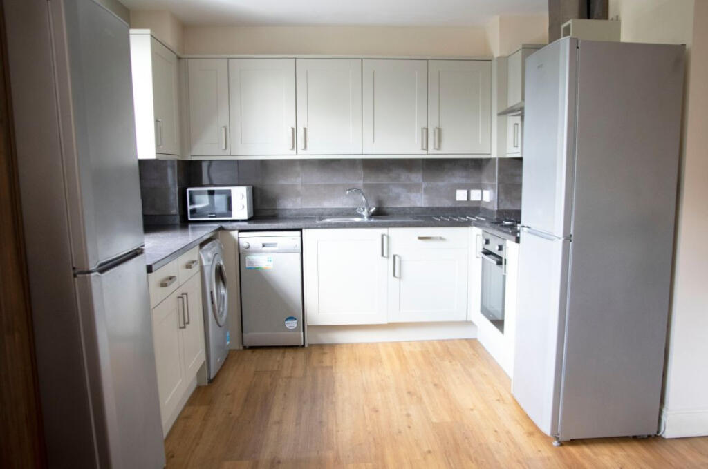 Additional image 3 of Station House, Old Warwick Road, Leamington Spa, Warwickshire, CV31